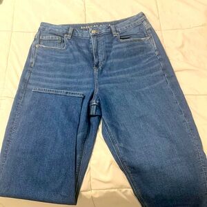 American Eagle Curvy Mom Jean